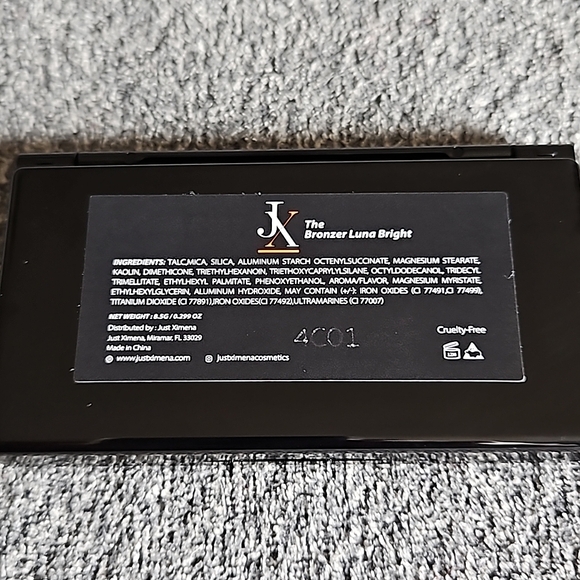 JUST XIMENA COSMETICS The Bronzer in: Luna Bright - Picture 7 of 7